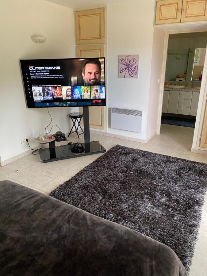 Chambre Spacieuse Independante Dans Villa Plus Parking Privee Ле-Канне Экстерьер фото